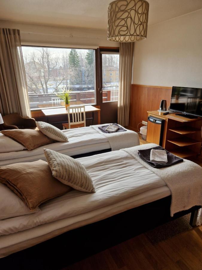 Botnia Hotel & Restaurant Kruunupyy ภายนอก รูปภาพ